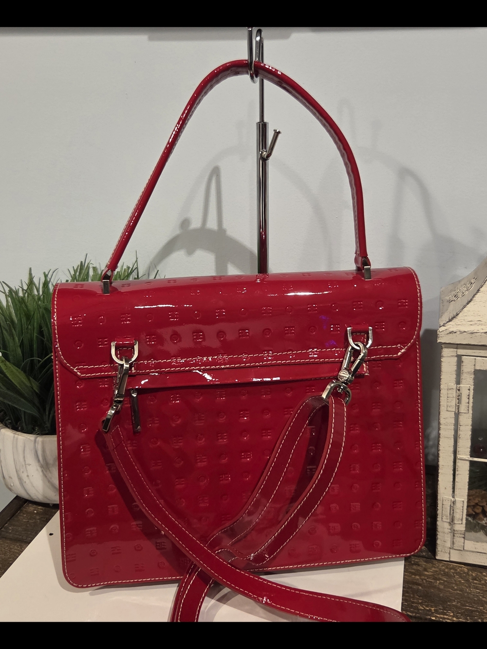 Arcadia Red Patent Leather Embossed Logo Handbag - Made In Italy - Picture 4 of 16